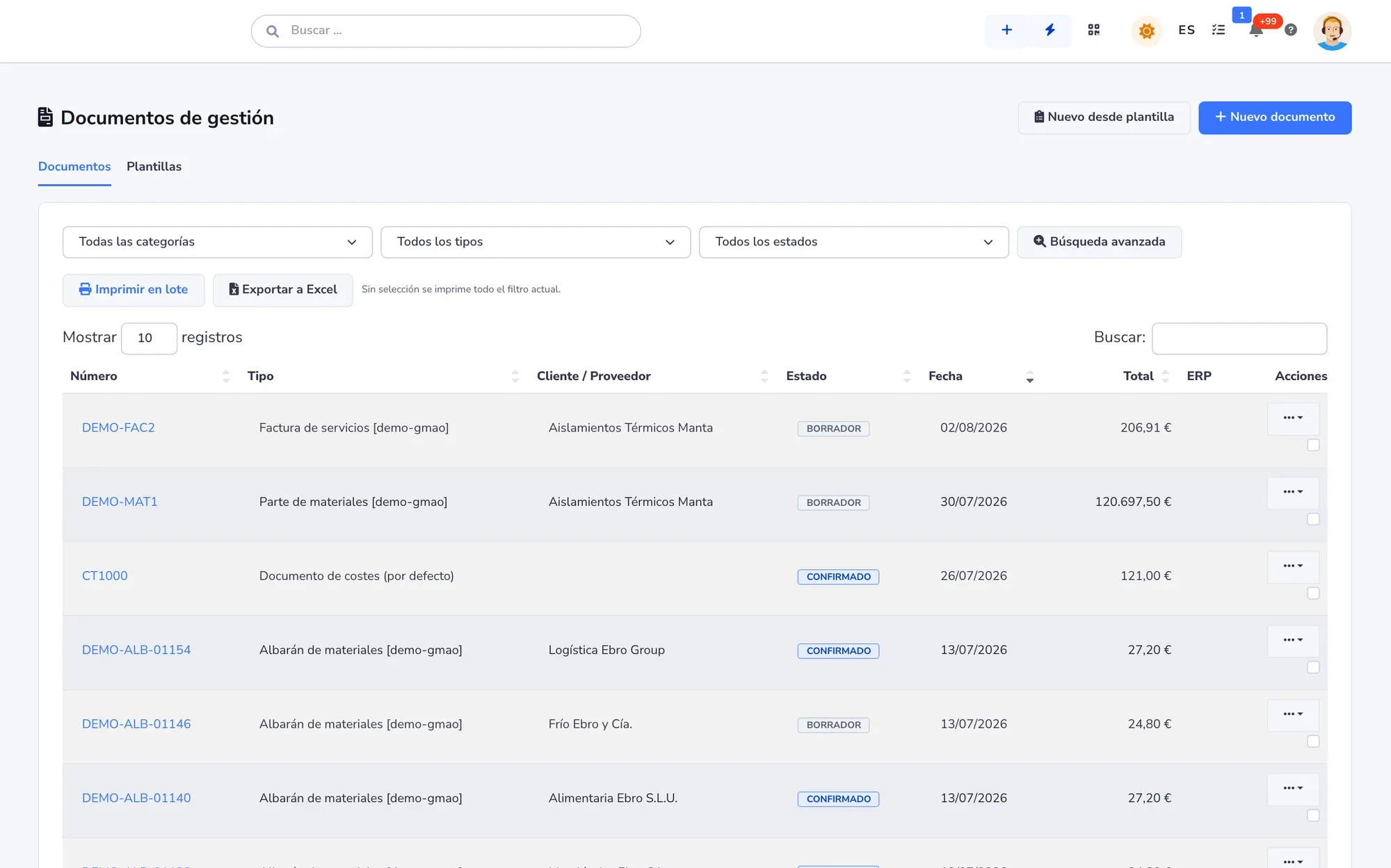 Listado de documentos de gestión con facturas, albaranes, partes de materiales y documentos de costes, cada uno con su cliente, estado, fecha, total y columna de ERP.